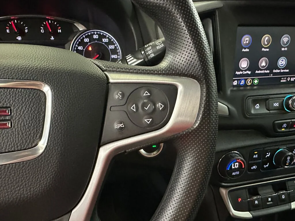 2023 GMC Terrain SLE - Photo 11