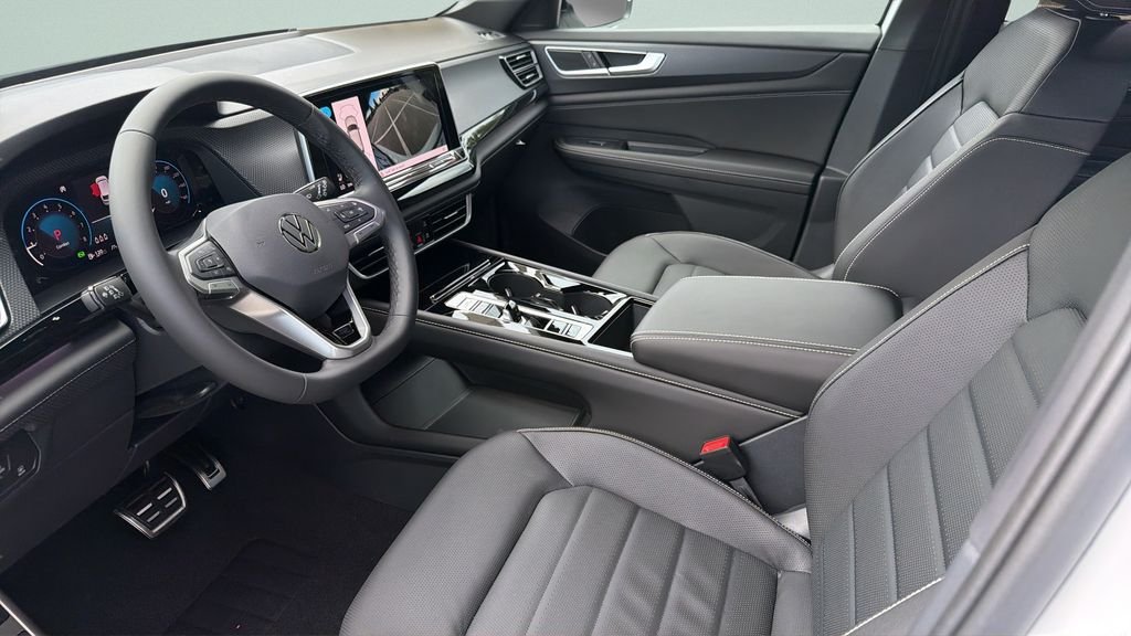 New 2026 White Volkswagen 2.0T SEL R-Line Black image 29