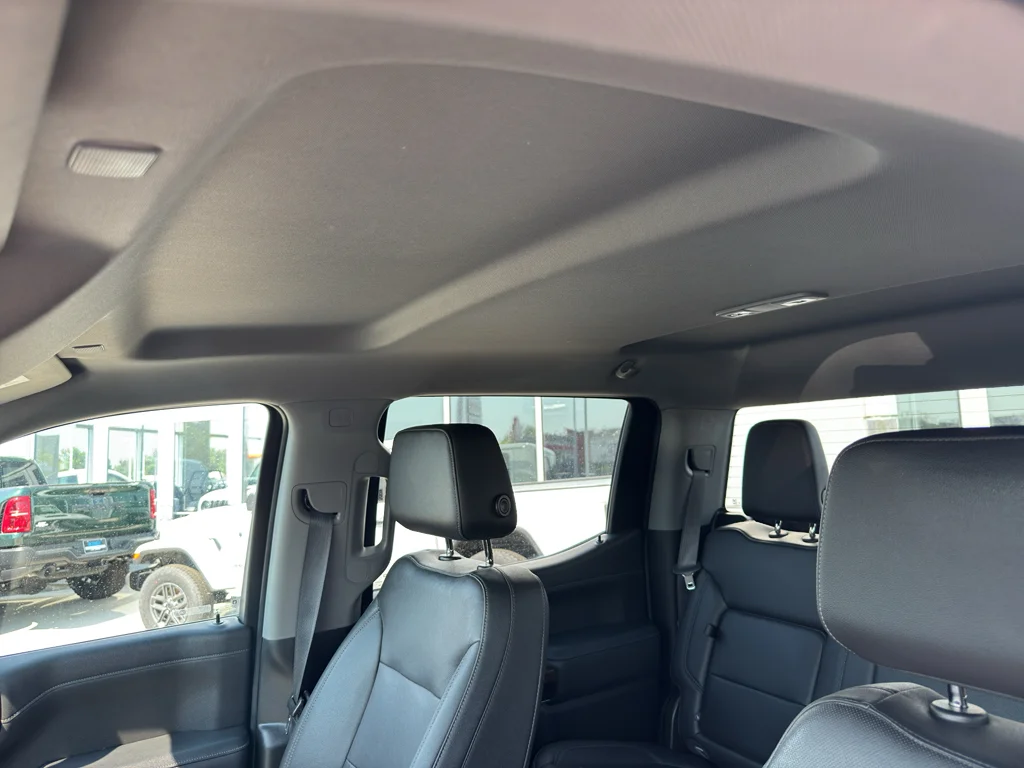 Used 2021 Quicksilver Metallic GMC SLT image 30