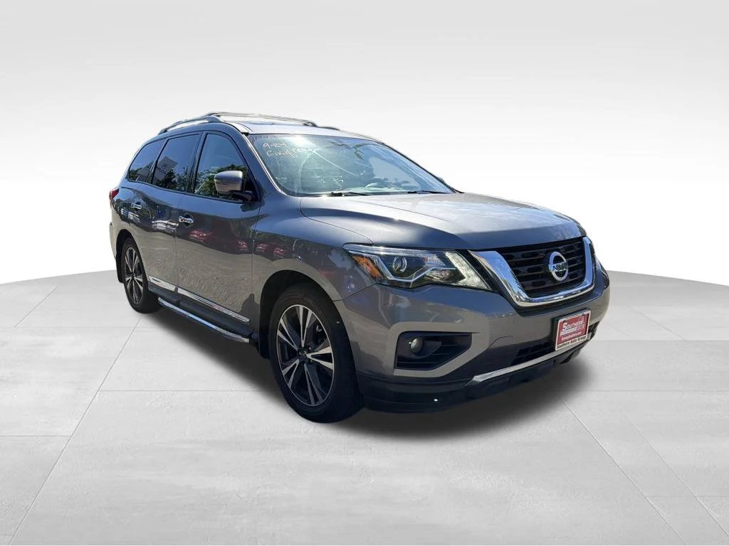 Used 2020 Gray Nissan Platinum image 8