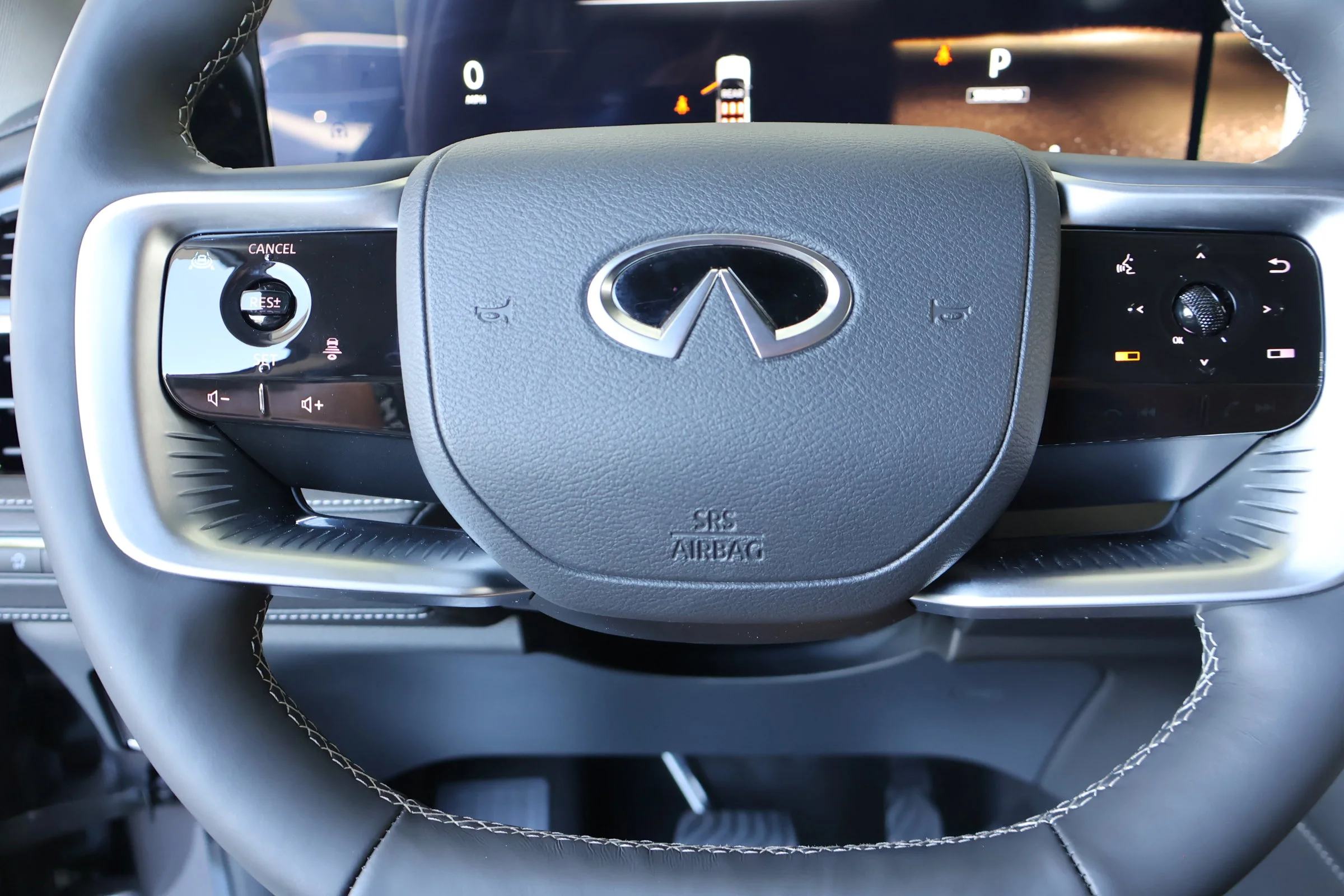 Certified Used 2025 Anthracite Gray INFINITI PURE image 27