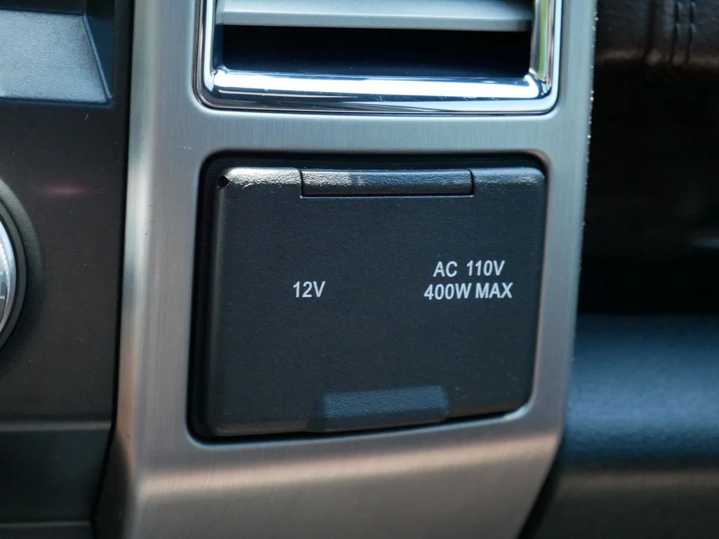 Used 2015 White Ford Platinum image 28