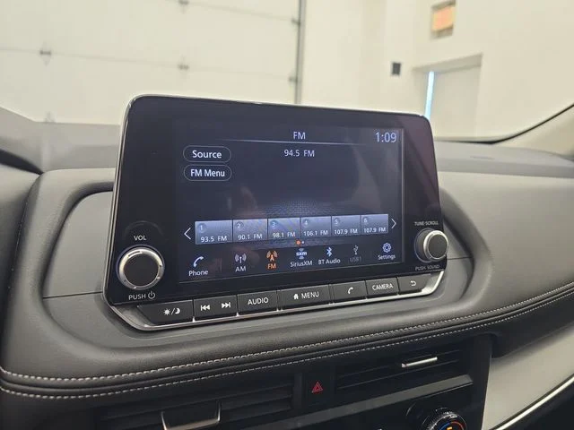 Used 2025 Brilliant Silver Metallic Nissan SV image 22