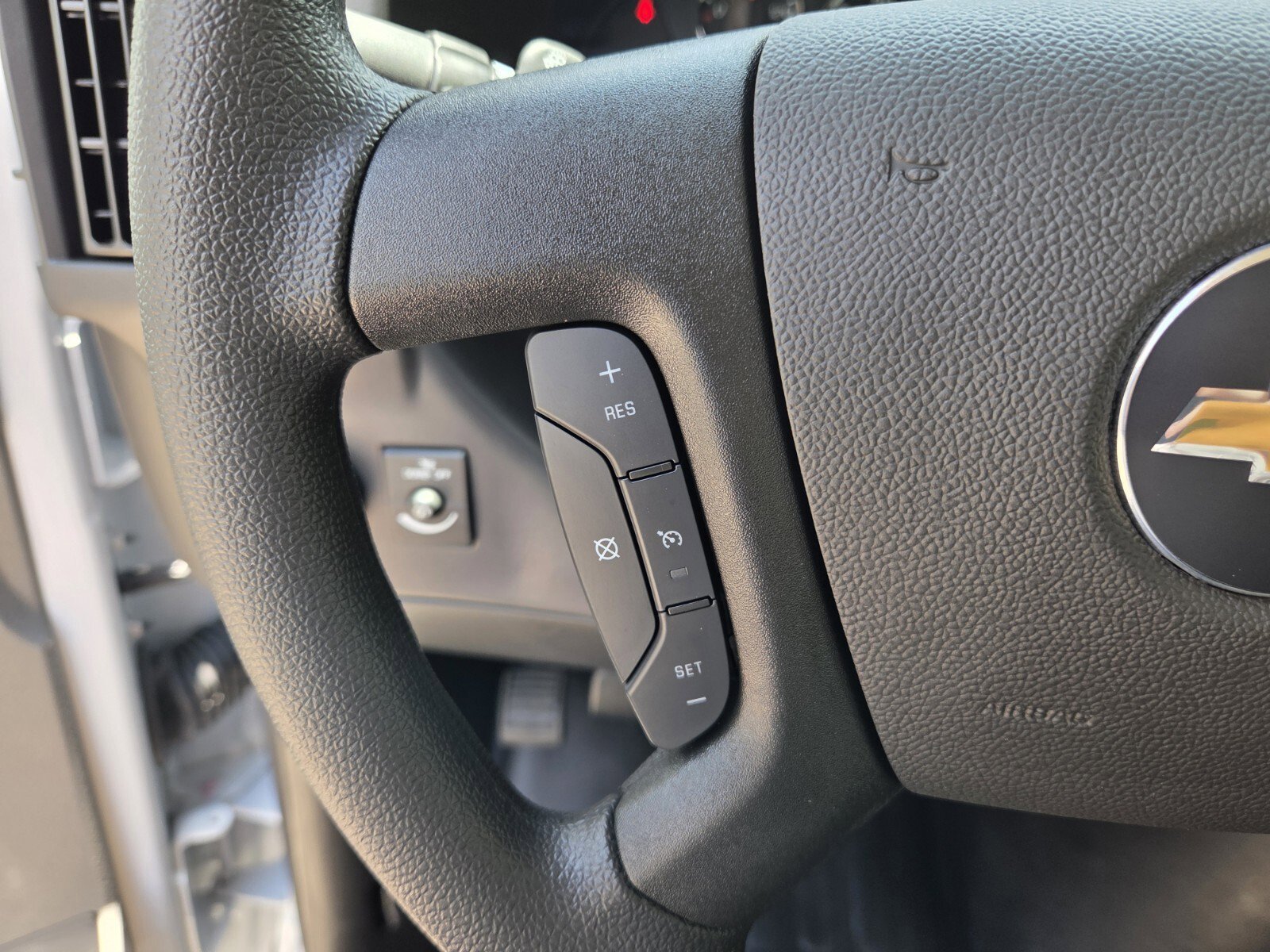 2026 Chevrolet Express Passenger LS - Photo 26