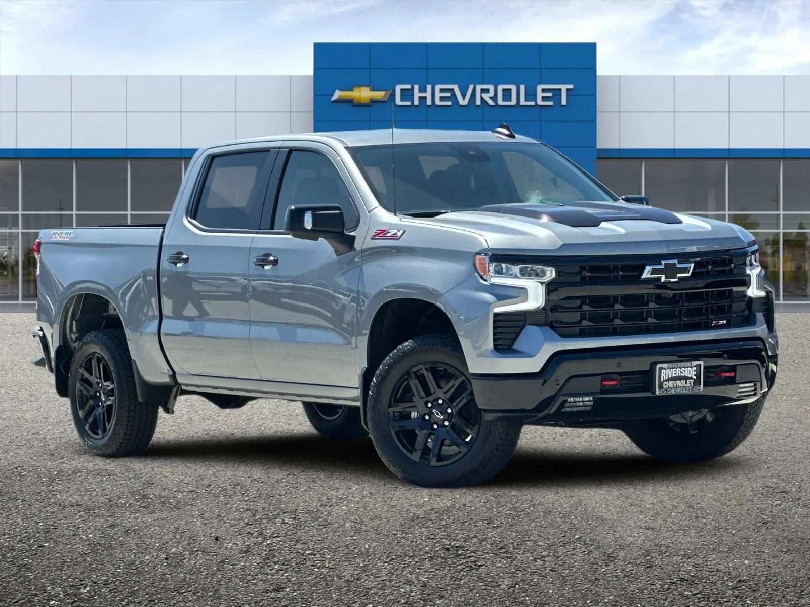 2026 Chevrolet Silverado 1500 LT Trail Boss - Photo 2
