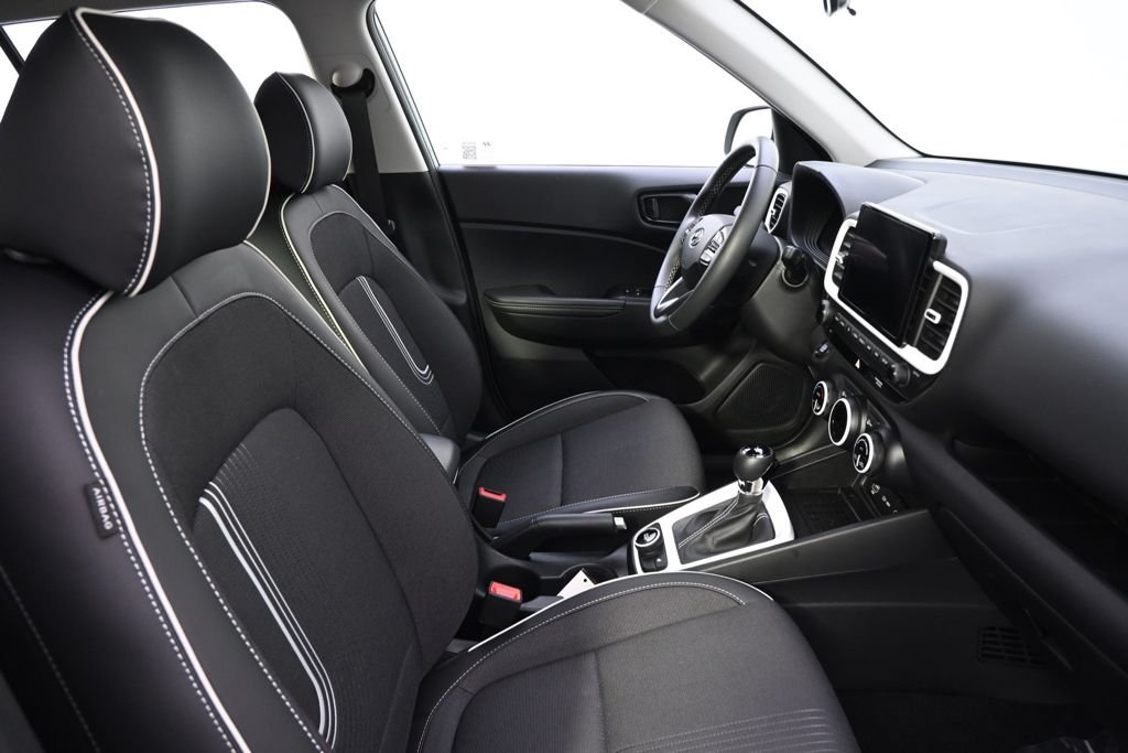 Certified Used 2025 Green Hyundai Limited image 16