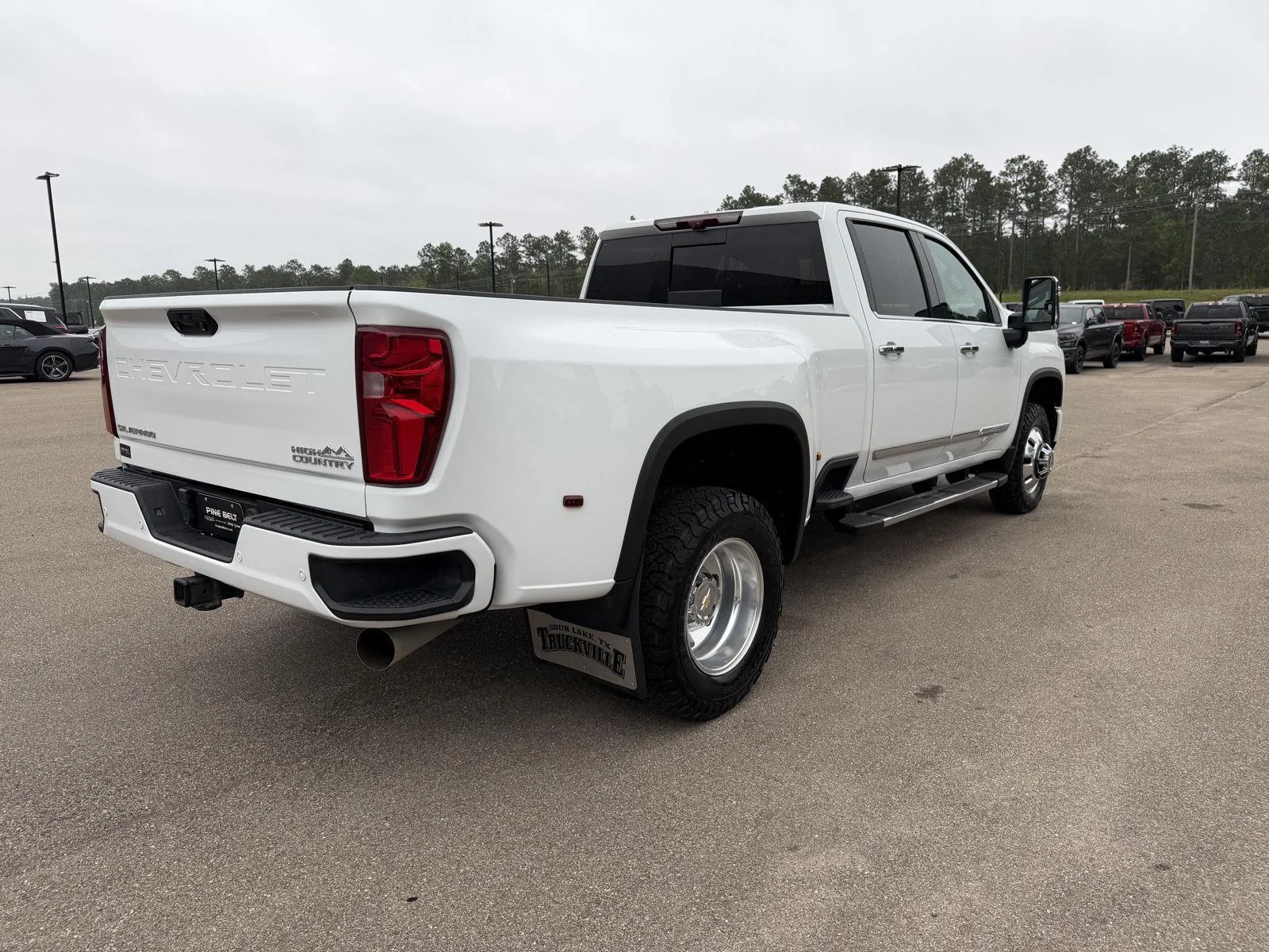 2024 Chevrolet Silverado 3500HD High Country - Photo 6
