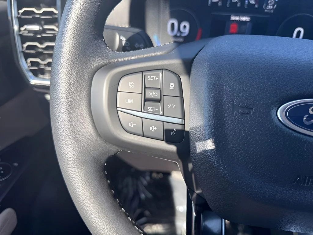Used 2024 Green Ford Lariat image 14