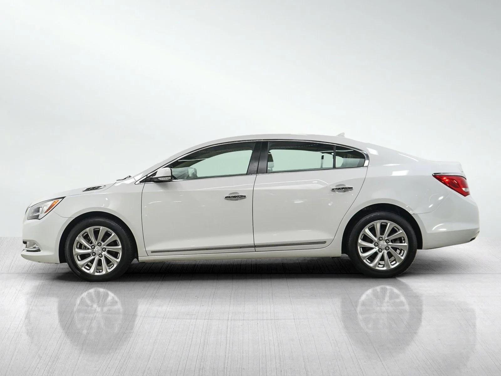 Used 2014 Buick LaCrosse Leather with VIN 1G4GB5G33EF120395 for sale in White Bear Lake, Minnesota