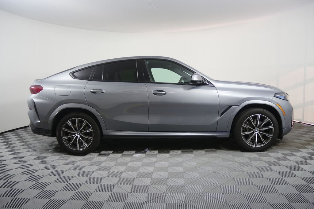 Certified Used 2025 Gray Metallic BMW xDrive40i image 2