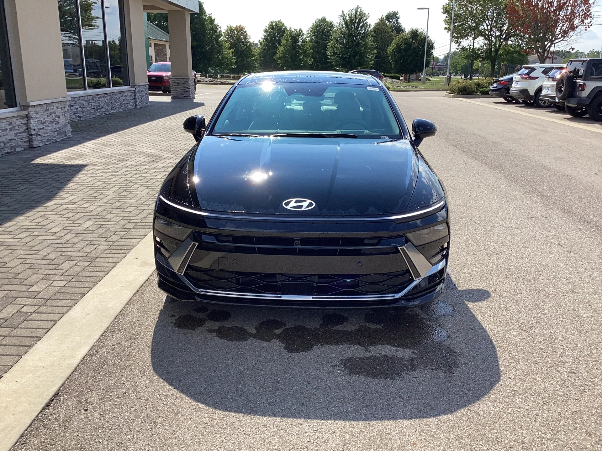 New 2026 Abyss Black Pearl Hyundai Limited image 10