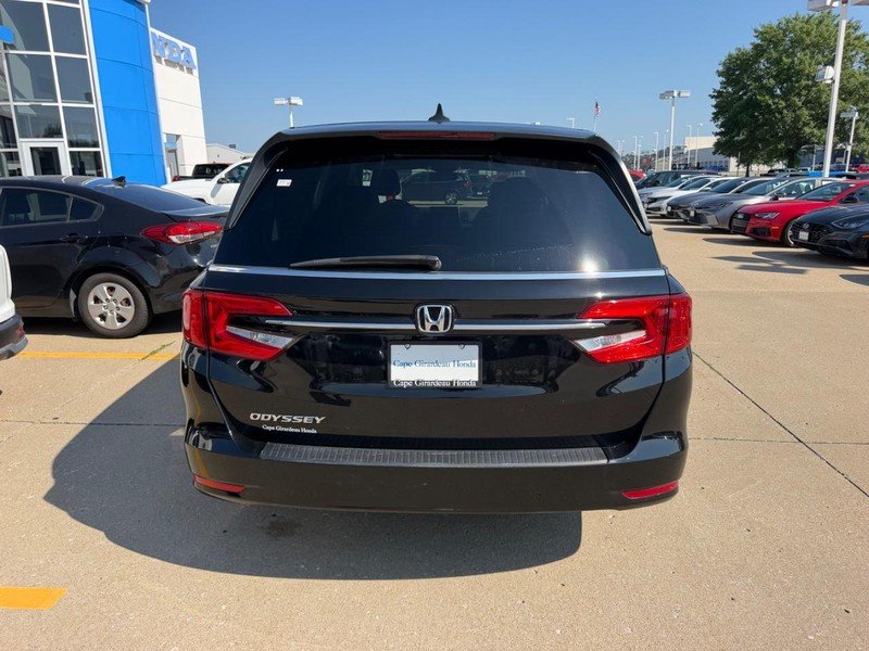 Certified Used 2024 Crystal Black Pearl Honda EX-L image 3