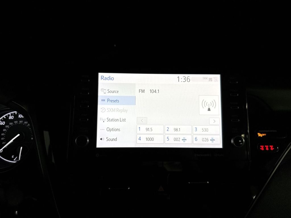 Used 2024 Ice Toyota SE image 27