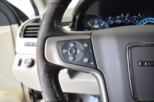 Used 2018 White GMC Denali image 22