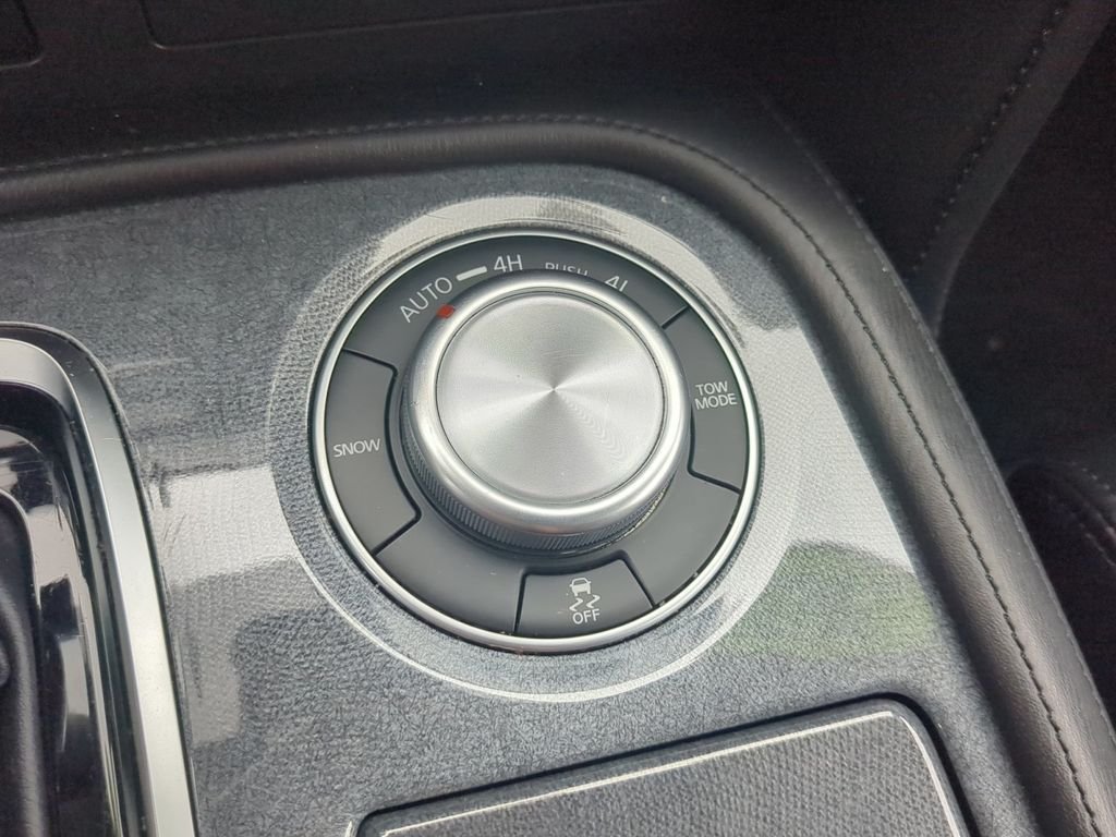 2022 Nissan Armada SV - Photo 29