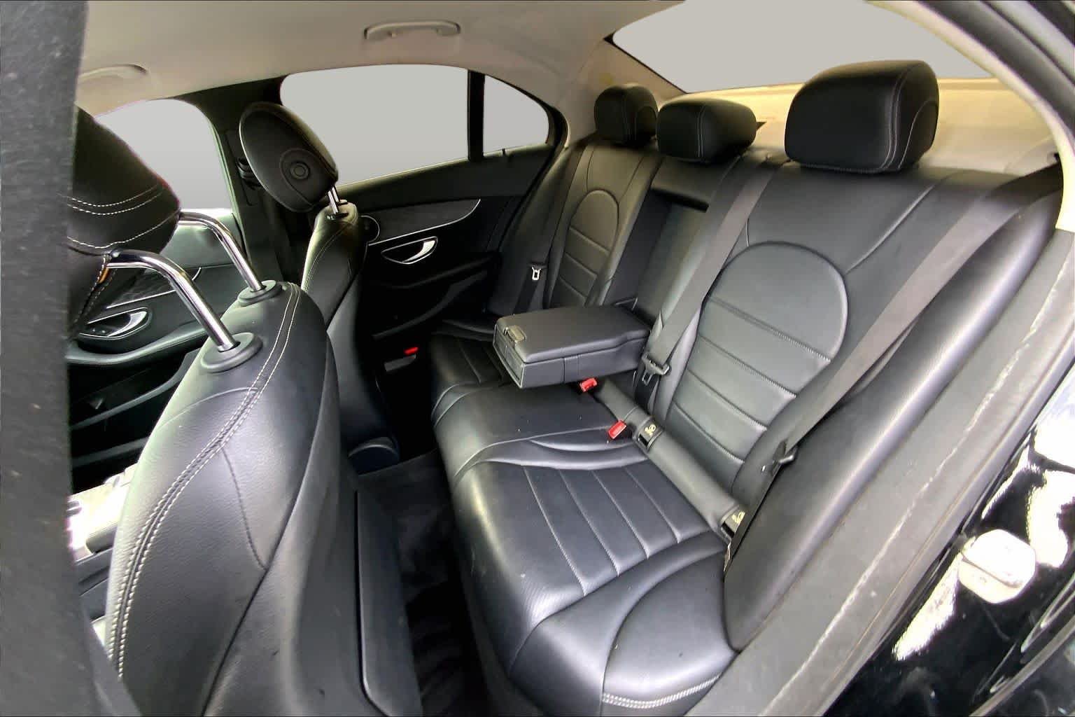 Used 2017  Mercedes-Benz C 300 image 17