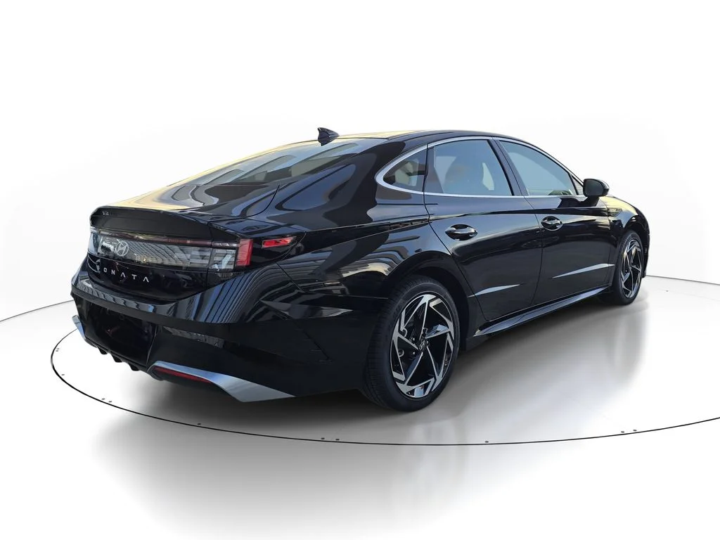 New 2026 Black Hyundai SEL Sport image 3
