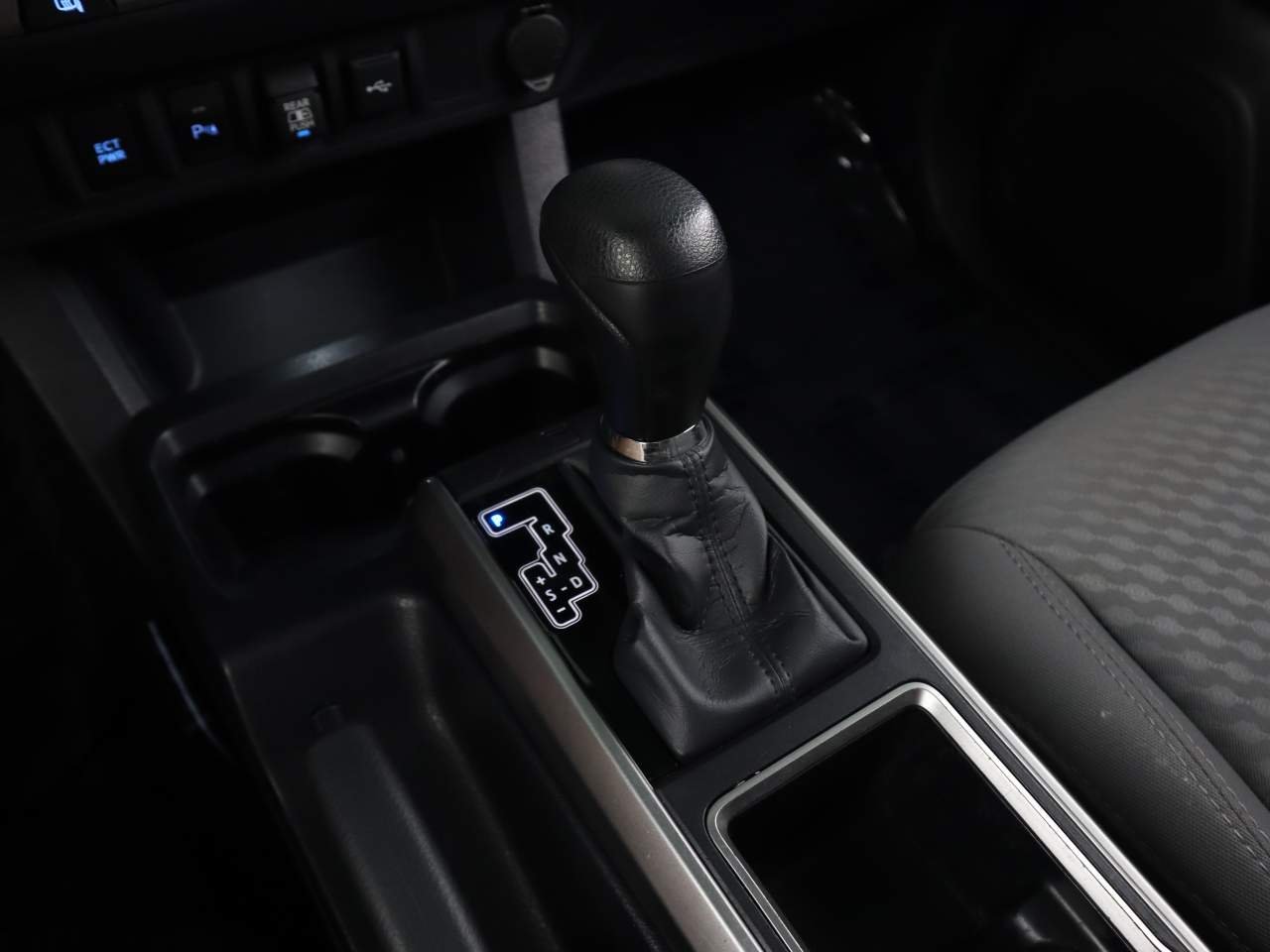 Used 2023 Magnetic Gray Metallic Toyota SR5 V6 Crew Cab image 11