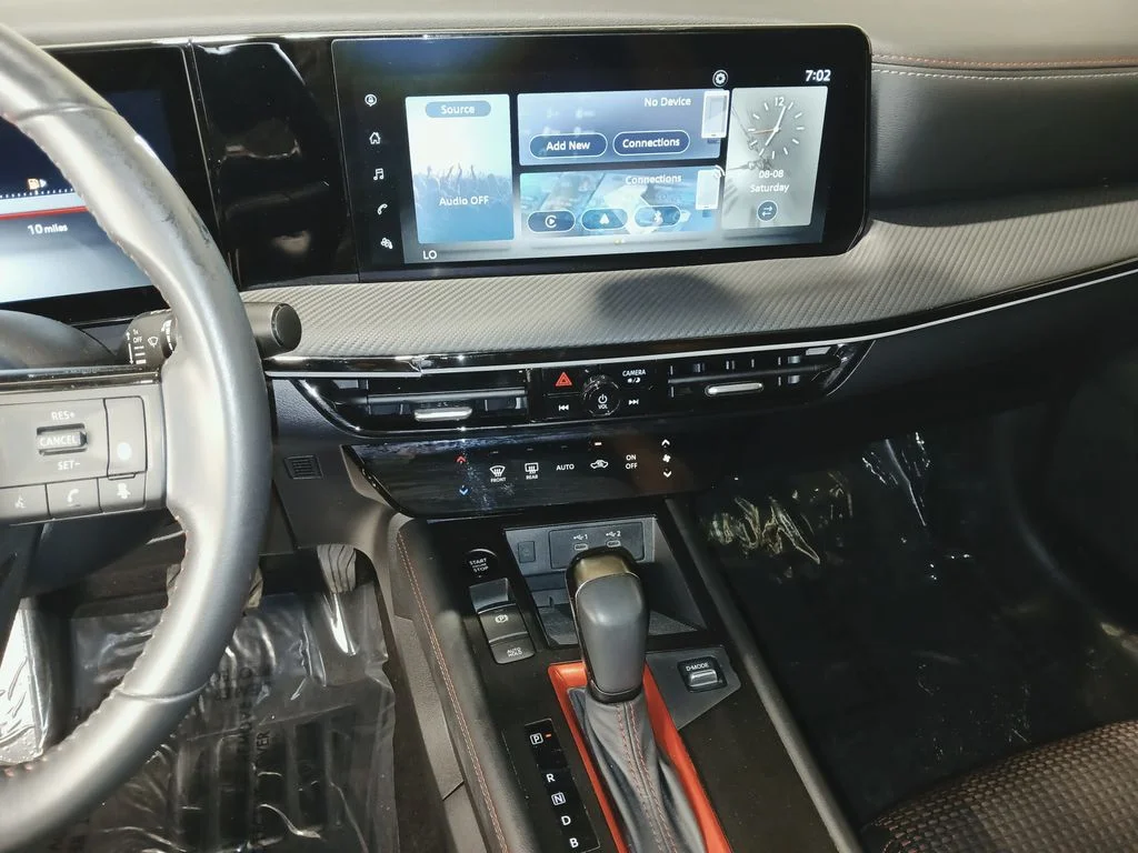 Used 2025 Black Nissan SR image 17