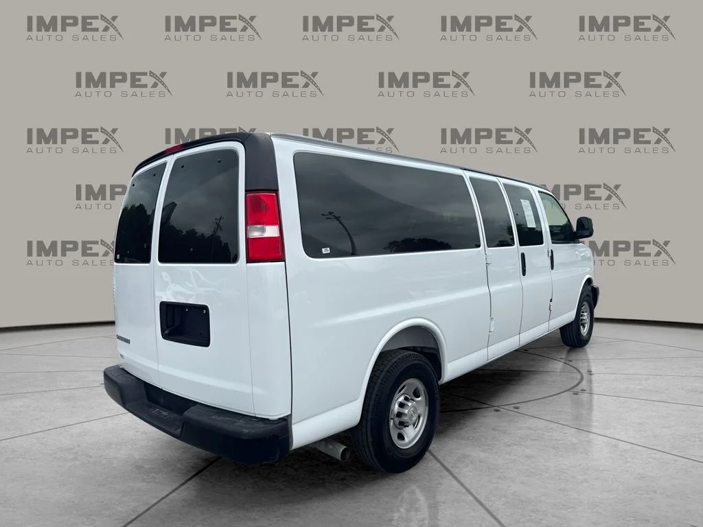 Used 2025 White Chevrolet LS image 5