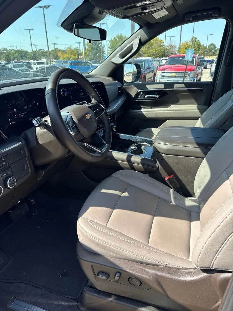 Certified Used 2025 Lakeshore Blue Metallic Chevrolet LT image 6