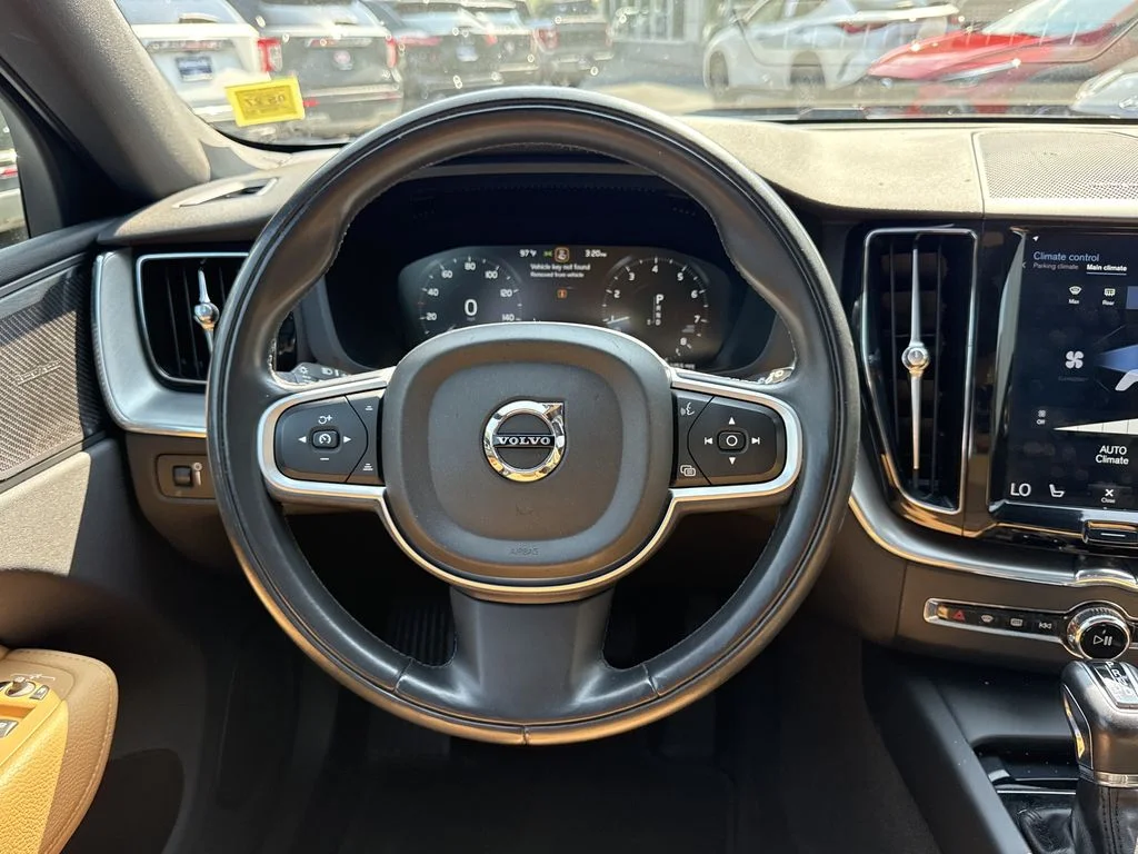 Used 2019 Gray Volvo T6 Momentum image 12