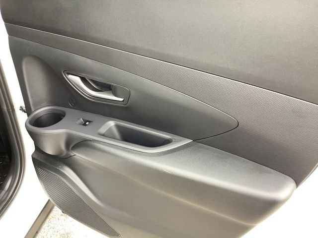 2026 Hyundai Santa Cruz SE - Photo 18