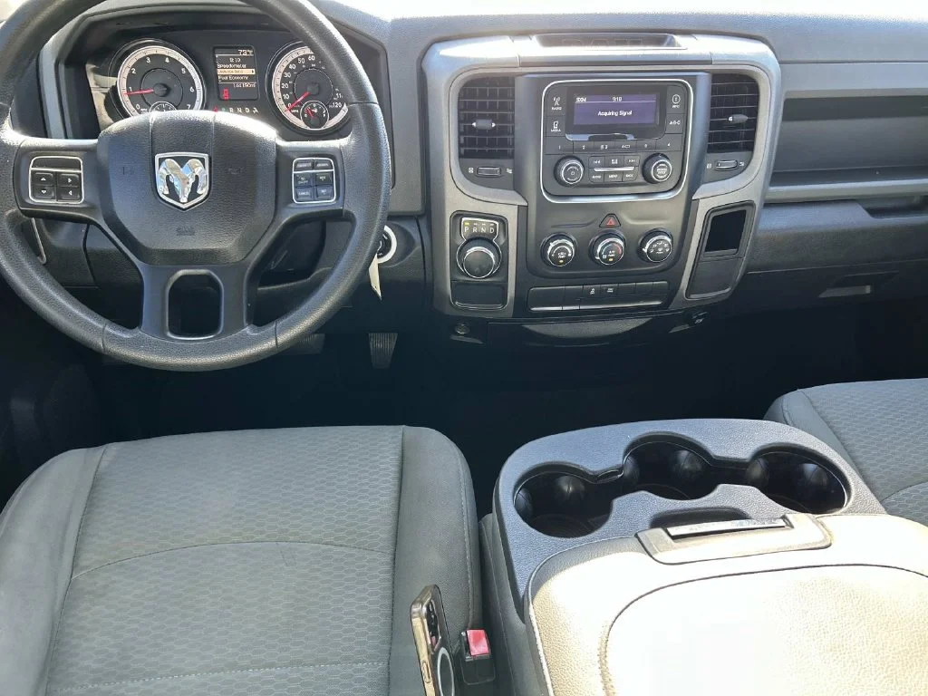 Used 2015 White Ram Express image 9
