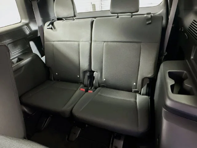 New 2026 Black Hyundai SE image 12