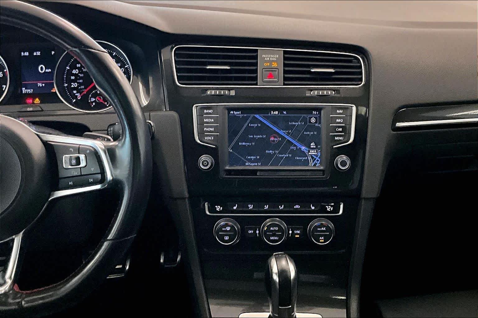 Used 2017 BLACK Volkswagen Autobahn image 6