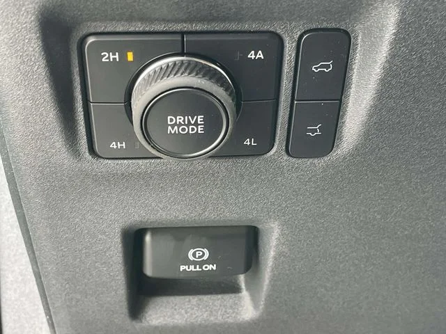 New 2026 Agate Black Metallic Ford King Ranch® image 13