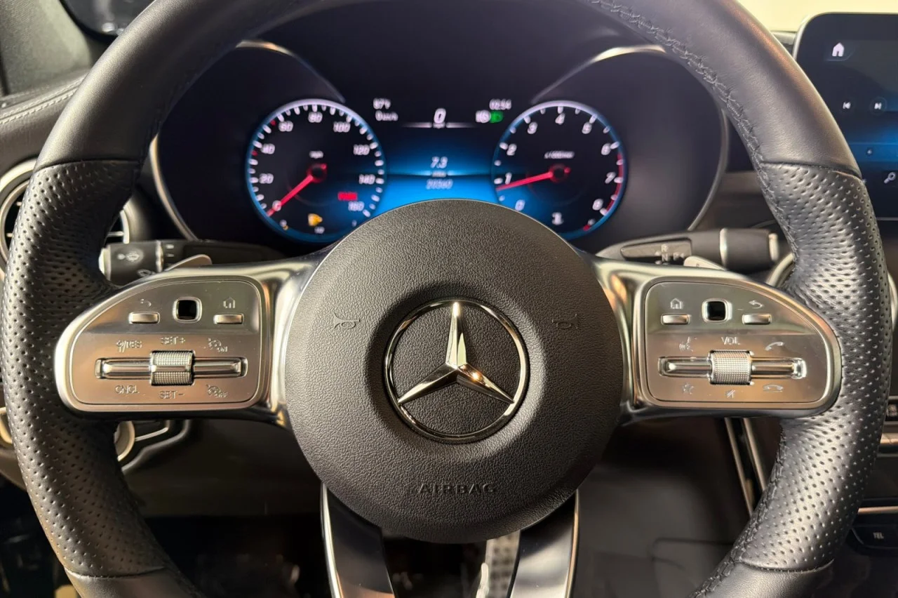 Used 2022 Black Mercedes-Benz GLC 300 image 21