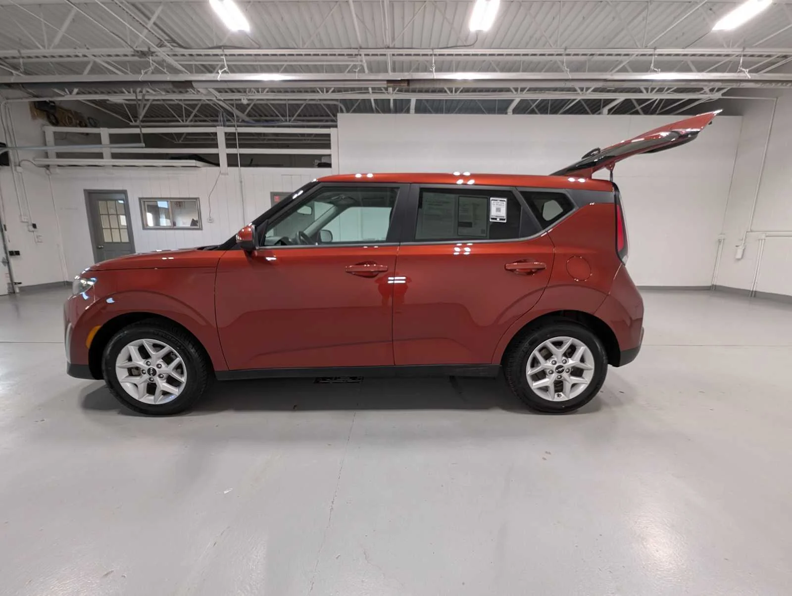 Used 2023 Mars Orange Kia LX image 12
