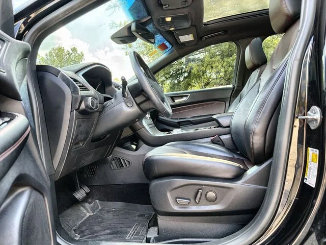 Used 2020 Black Ford Titanium image 12