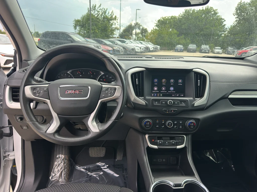 Used 2022 Summit White GMC SLE image 20
