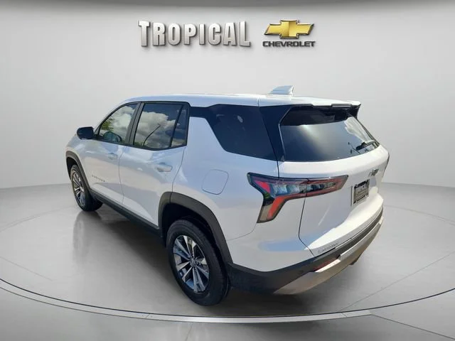 New 2027 Summit White Chevrolet LT image 3