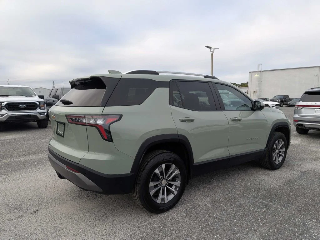 Certified Used 2025 Green Chevrolet LT image 3