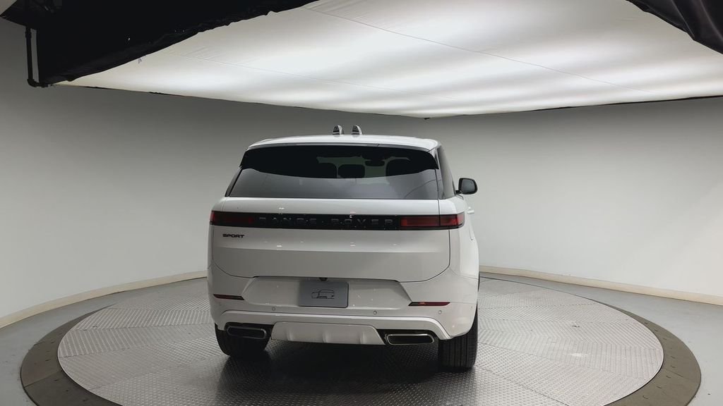 Certified Used 2025 Fuji White Land Rover Dynamic SE image 3