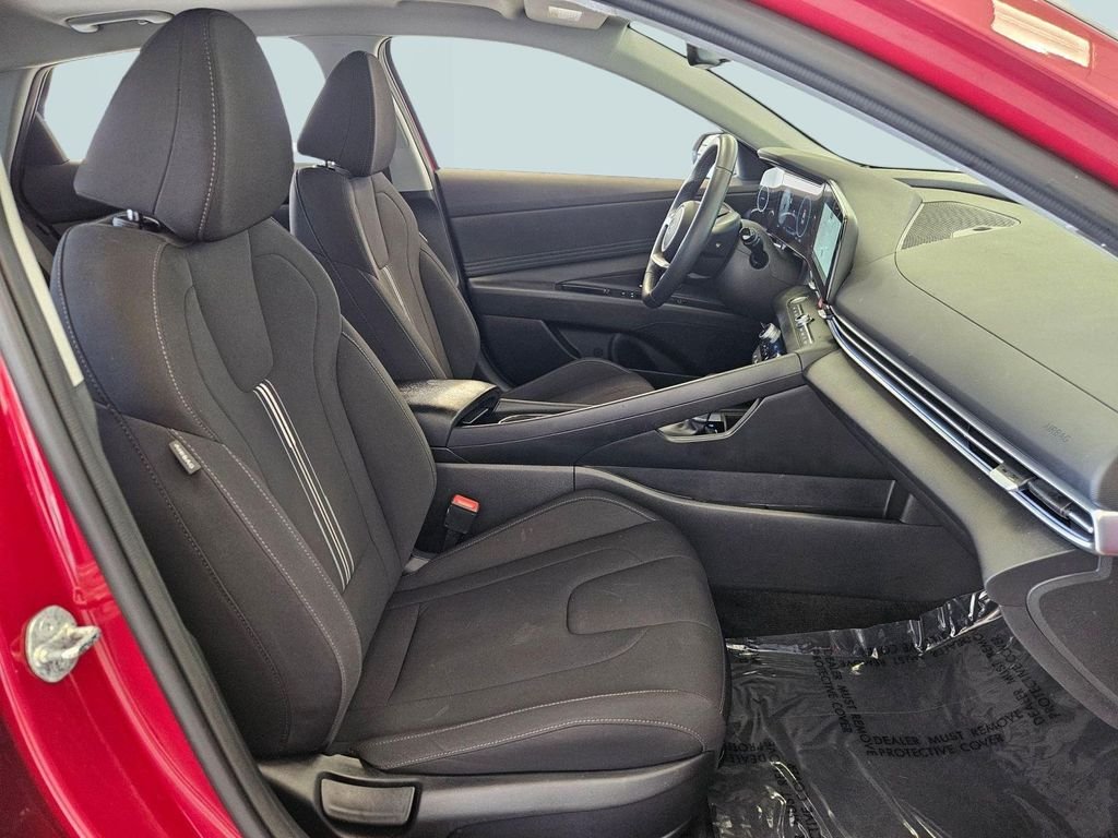2024 Hyundai Elantra SEL - Photo 29