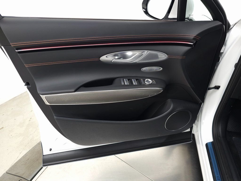 New 2026 White Genesis 3.5T SPORT ADVANCED image 9