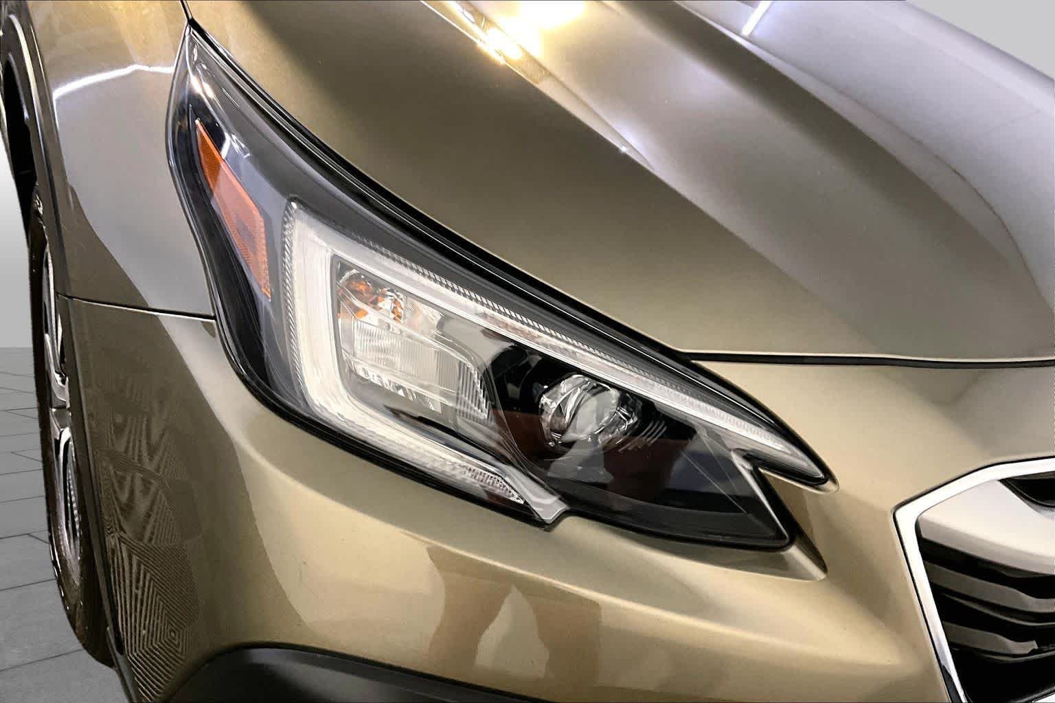 Used 2022 Autumn Green Metallic Subaru Premium image 27