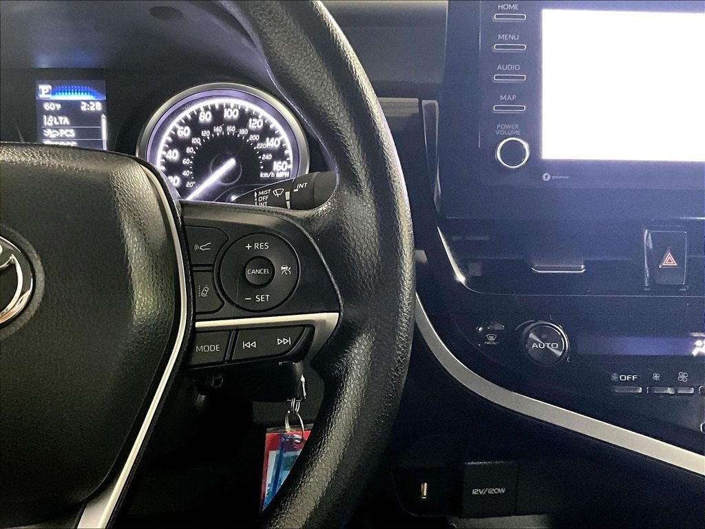 Used 2023 White Toyota LE image 23