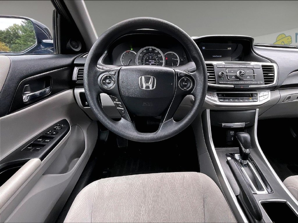 Used 2015 Blue Honda EX image 17