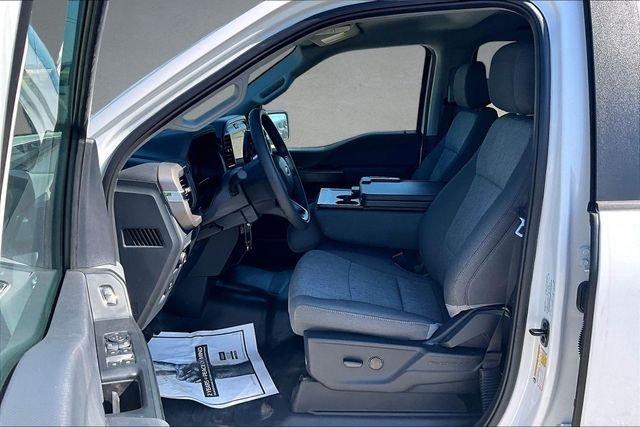 New 2026 Oxford White Ford XL image 8