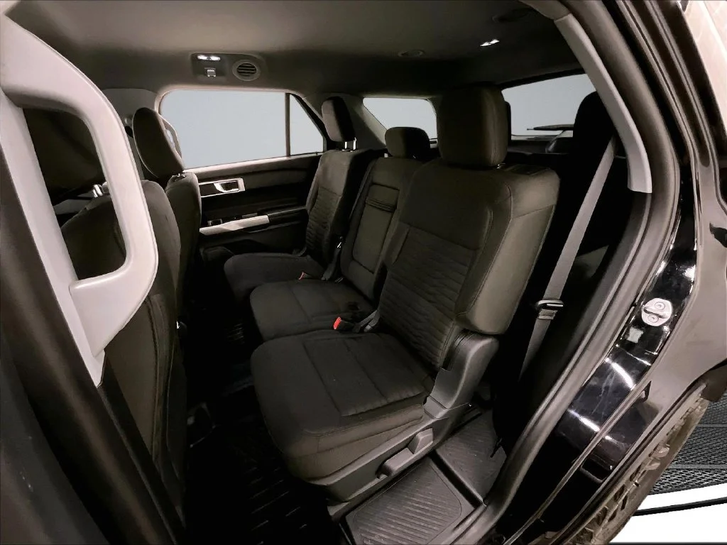 Used 2021 Black Ford XLT image 22