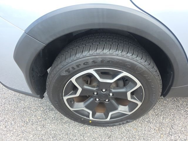 Used 2014 Silver Subaru 2.0i Premium image 12