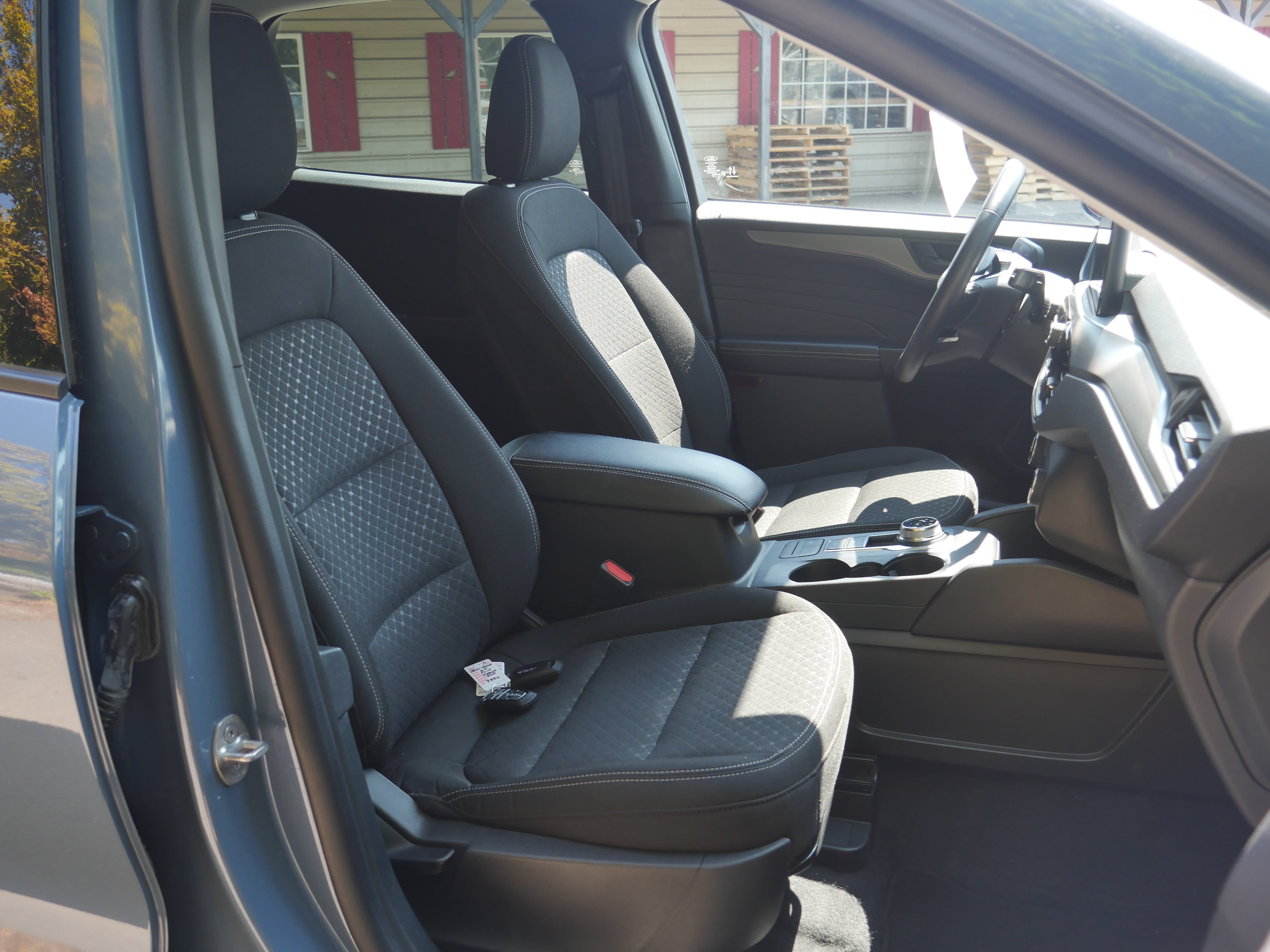 Certified Used 2025 Vapor Blue Metallic Ford Active image 25