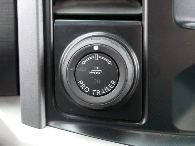 Used 2023 Oxford White Ford XLT image 32