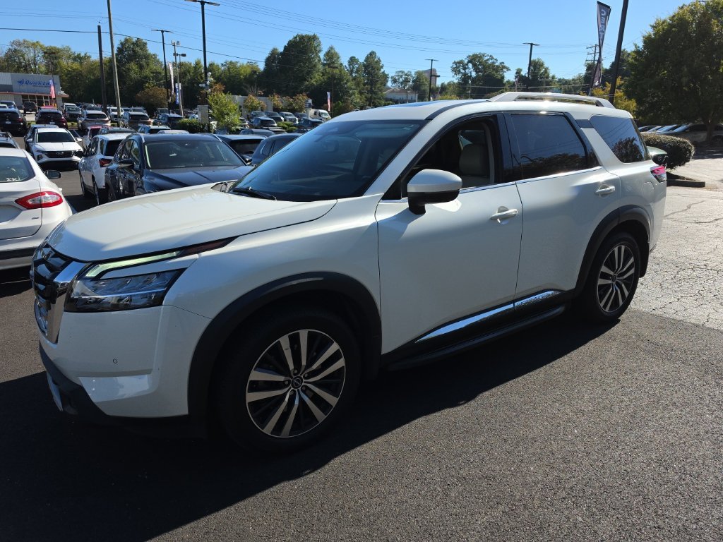 2022 Nissan Pathfinder