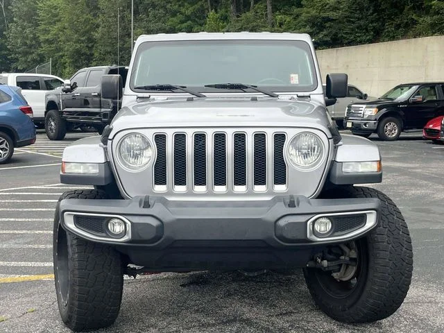 Used 2018 Silver Jeep Unlimited Sahara image 9